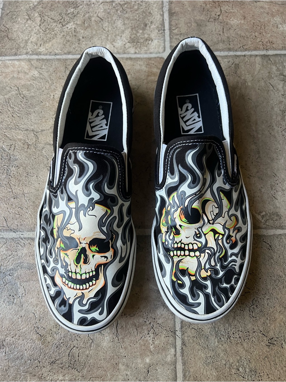 RARE Vans Flame Skull Slip On Sz 9 — Only 1 Available